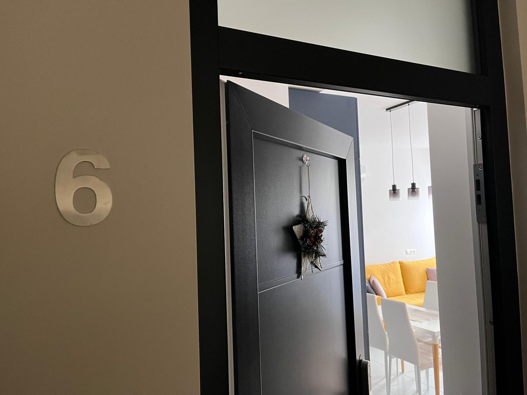 One Step Apartman - City Center With Self Check-In 솜버트헤이 외부 사진