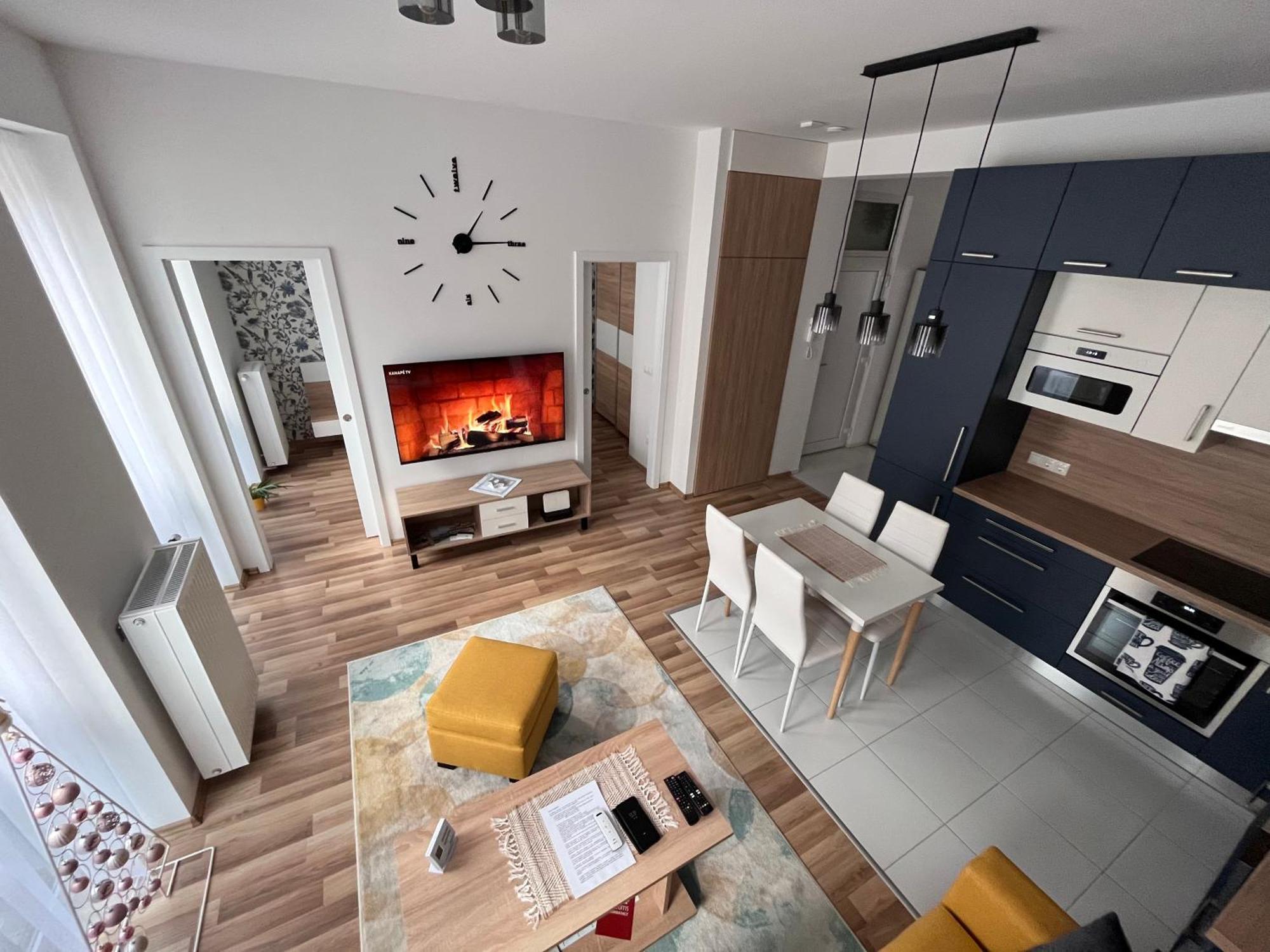 One Step Apartman - City Center With Self Check-In 솜버트헤이 외부 사진